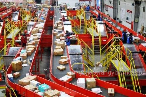 多地“谷子店”现闭店潮，探秘行业起伏与未来